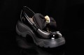 Damskie-Mokasyny-Z-Lakierowanej-skory-Z-Duza-Kokarda-Na -Obcasie-LORETTA-VITALE-W2439204A-Czarny-2