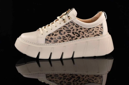 Damskie-Sneakersy-Na-grubej-Podeszwie-Ze-skory-Naturalnej-W-Piekne-Lamparcie-Cetki-KARO-W-20720-1536-F-Bez-