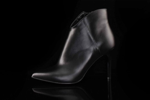 Niezwykle-Kobiece-Botki-Na-Szpilce-Skora-Licowa-SALA-20641/08-Czarny-