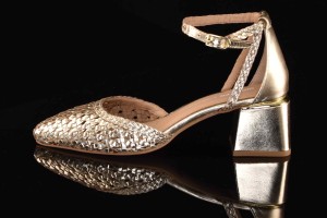 Hiszpańskie Eleganckie Ażurowe Skórzane Sandały Na Komfortowym Obcasie GIOSEPPO 73647 Sarkad/Platyna/Złoty