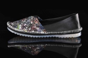 Półbuty Skórzane wsuwane slip-on Miękkie i Wygodne MACIEJKA  T1930-39/00-0 Czarny  Multi Kwiatki