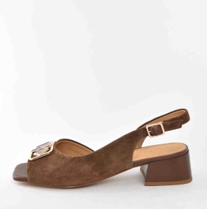 Letni Bestseller Zamszowe Sandałki z Ozdobą na Wygodnym Obcasie  D&A Barski Premium Collection CR61-3127 Cognac/Koniakowy Brąz