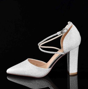 Brokatowe Czółenka Glamour z Cyrkoniami Efekt WOW i Niezrównana Elegancja  MOLO 122-35Y Silver/Srebrny Satyna 