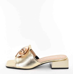 Eleganckie Klapki Damskie Gold Chic Luksusowy Styl i Wyjątkowa Wygoda z Naturalnej Skóry Bombonella 661.13029 GOLD/Złoty