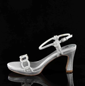 Srebrne Sandałki Damskie Modne Obuwie MENBUR AM72609 Plata/Srebrny