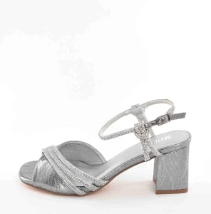 Srebrne Sandałki Damskie Elegancja w Parze z Wygodą MENBUR  AM71709 Plata/Srebrny